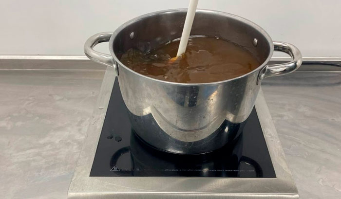 Размешиваем экстракт
